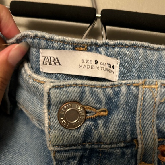 PACK OF 4 PAIR OF SHORTS: from ZARA KIDS! - Picture 3 of 15